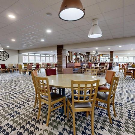 Отель Yarnfield Park Training And Conference Centre Стоун Экстерьер фото
